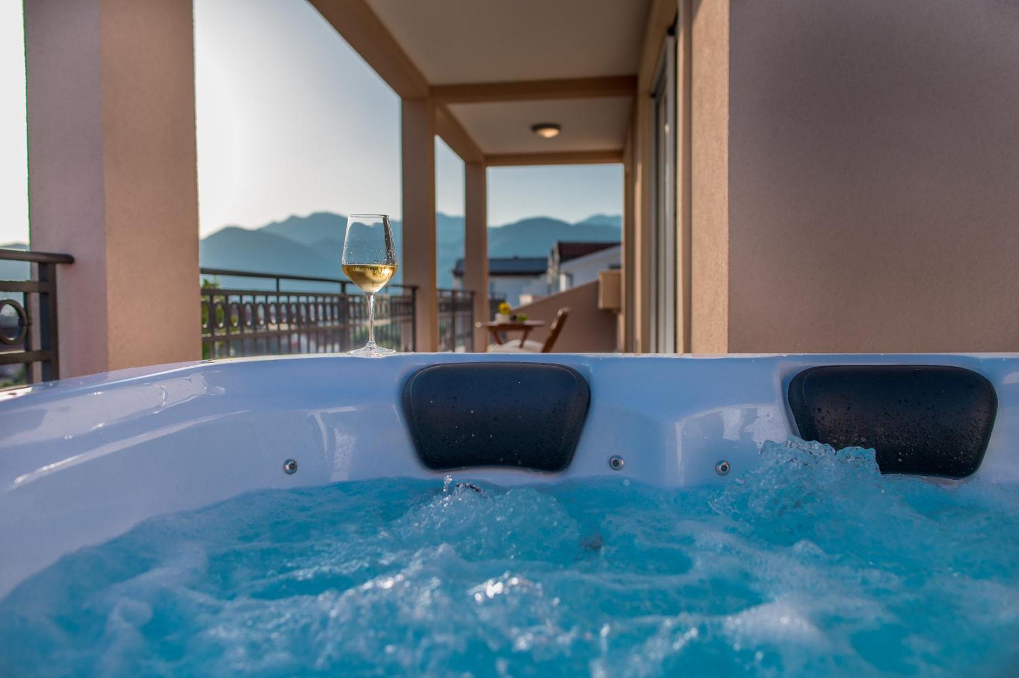Luxury Apartments Ivanovic Tivat Ngoại thất bức ảnh