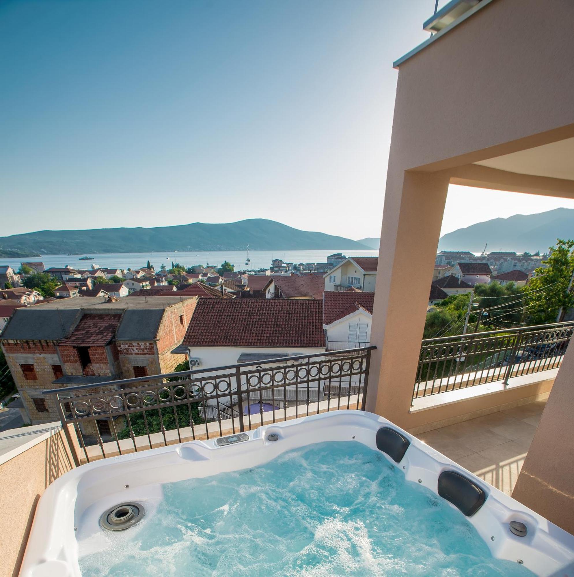 Luxury Apartments Ivanovic Tivat Ngoại thất bức ảnh